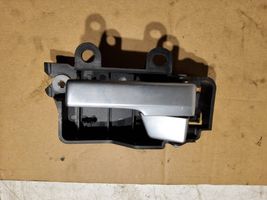 Ford Kuga I Poignée inférieure de porte avant 3M51R22601