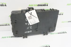 Opel Zafira B Module de fusibles 13268287