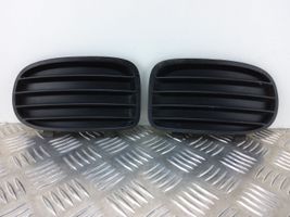 Saab 9-5 Grille inférieure de pare-chocs avant 90586626