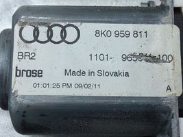 Skoda Yeti (5L) Elektryczny podnośnik szyby drzwi przednich 8K0959811