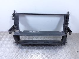 Volvo V50 Support de radiateur sur cadre face avant 4N518N065AE