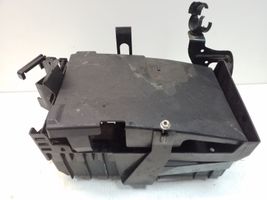 Opel Astra J Vassoio scatola della batteria 13346249