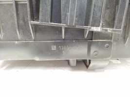 Opel Astra J Vassoio scatola della batteria 13346249