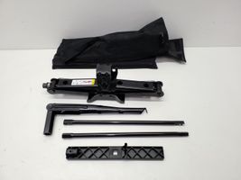 Chrysler Voyager Tool set 04766498AA