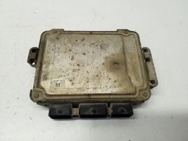 Opel Movano A Dzinēja vadības bloks 0281011940