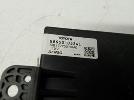 Toyota Avensis T270 Kondicionieriaus valdymo blokas MB1777001840