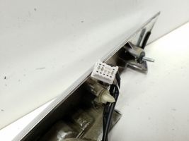 Chevrolet Captiva Barra de luz de la matrícula/placa de la puerta del maletero 20921270