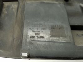 Audi Q7 4L Staffa del pannello di supporto del radiatore parte superiore 