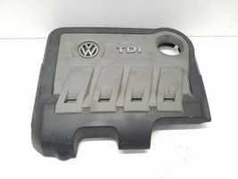 Volkswagen PASSAT B7 Couvercle cache moteur 