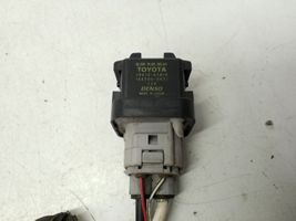 Toyota Avensis T270 Przekaźnik / Modul układu ogrzewania wstępnego 2861067010