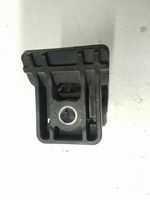 Opel Astra J Staffa di montaggio del radiatore 13250318