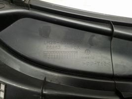 Nissan Leaf I (ZE0) Rivestimento del tergicristallo 668623NF0A