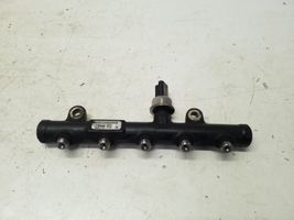 Ford Kuga I Tuyau de conduite principale de carburant 9681649580