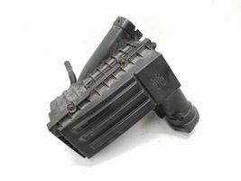 Volkswagen Tiguan Oro filtro dėžė 3C0129607