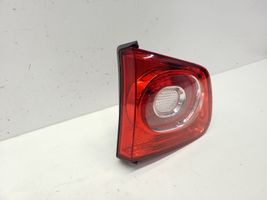 Volkswagen Tiguan Lampy tylnej klapy bagażnika 5N0945093C