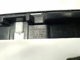 Ford Fusion II Uchwyt / Mocowanie zderzaka tylnego DS7317B861