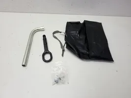 Volkswagen Tiguan Tool set 