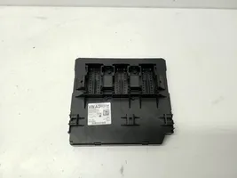 Volkswagen Jetta VI Comfort/convenience module 5K0937084F