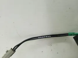 Nissan Juke I F15 Radion antenni B332828