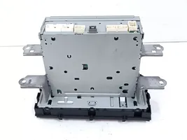 Toyota Prius c Panel / Radioodtwarzacz CD/DVD/GPS 8612052D10