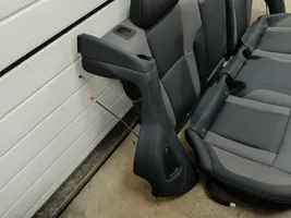 Subaru Outback (BT) Set di rivestimento sedili e portiere 