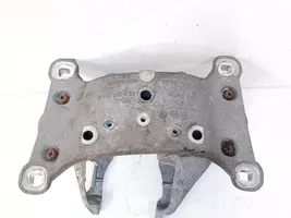 Audi A8 S8 D3 4E Supporto di montaggio scatola del cambio 4E0399231N