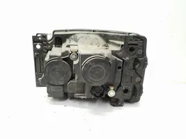 Land Rover Discovery 4 - LR4 Lampa przednia AH2213W029