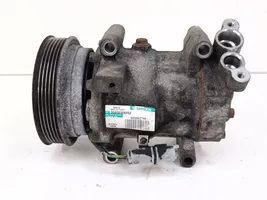 Nissan Juke I F15 Ilmastointilaitteen kompressorin pumppu (A/C) 92600AZ74A