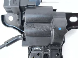 Ford Fusion II Aizmugurējā pārsega slēdzene DS73F43282AD