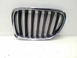 BMW X1 E84 Atrapa chłodnicy / Grill 10627110