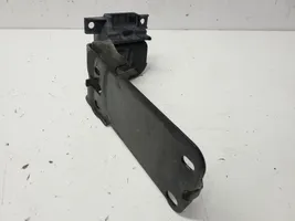 BMW X1 E84 Radiator mount bracket 51647117