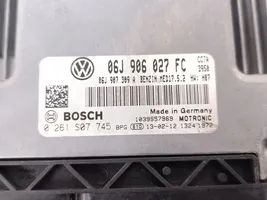 Volkswagen Tiguan Moottorin ohjainlaite/moduuli 06J906027FC