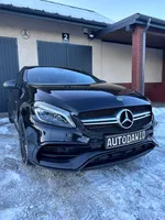 Mercedes-Benz A W176 Renfort de pare-chocs avant A1768800057