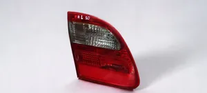 Mercedes-Benz E W211 Luci posteriori del portellone del bagagliaio A2118202964