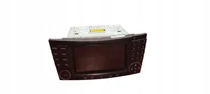 Mercedes-Benz E W211 Radio/CD/DVD/GPS-pääyksikkö A2118704789