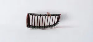 BMW 3 E90 E91 Grille calandre supérieure de pare-chocs avant 7120007