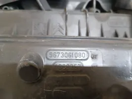 Peugeot 508 Obudowa filtra powietrza 9673061080