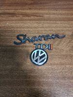 Volkswagen Sharan Mostrina con logo/emblema della casa automobilistica 7M0853601