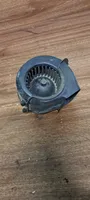 Audi 80 90 B2 Ventola riscaldamento/ventilatore abitacolo 321819021A