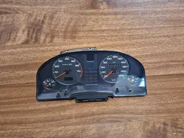 Audi 80 90 S2 B4 Speedometer (instrument cluster) 8A0919033H