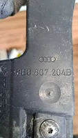 Audi A4 S4 B7 8E 8H Staffa di rinforzo montaggio del paraurti anteriore 8E0807204B