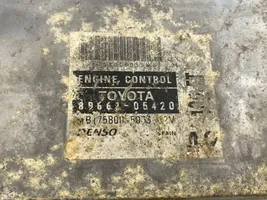 Toyota Corolla E140 E150 Centralina/modulo del motore 8966105420