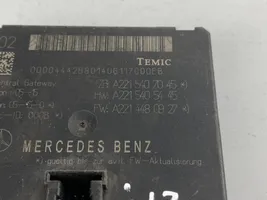 Mercedes-Benz S W221 Centrālās atslēgas vadības bloks A2215405445