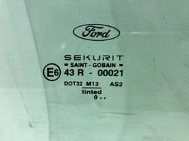 Ford Mondeo Mk III Pagrindinis priekinių durų stiklas (keturdurio) 