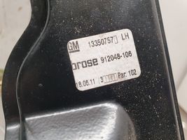 Opel Astra J Elektryczny podnośnik szyby drzwi przednich 13350757