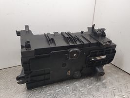 Opel Insignia A Battery tray 13330951