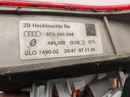 Audi A4 S4 B7 8E 8H Lampy tylnej klapy bagażnika 8E0945094