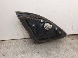 Mazda 6 Lampy tylnej klapy bagażnika 13241055