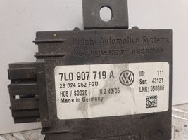 Volkswagen Touareg I Alarm control unit/module 7L0907719A