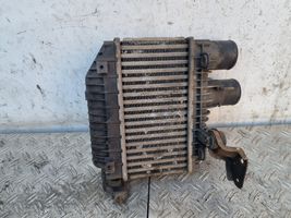 Toyota Corolla Verso E121 Chłodnica powietrza doładowującego / Intercooler 873067D